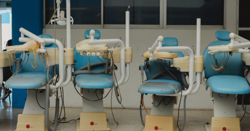 Subasta de Unidades Dentales.