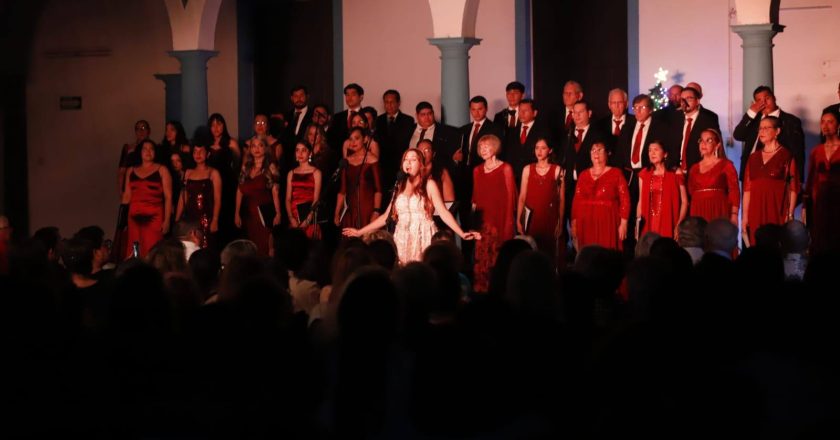 Mazatlán se iluminó con el espíritu de Broadway