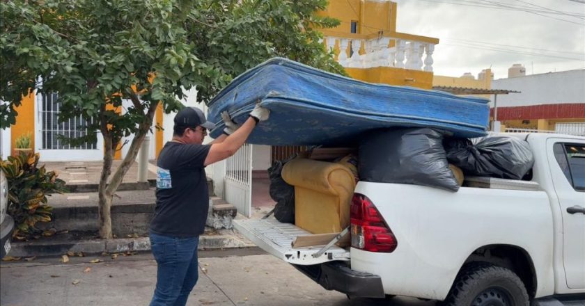 “MAZATLÁN TE QUIERO LIMPIO” LLEGA AL FRACC. ESTADIO