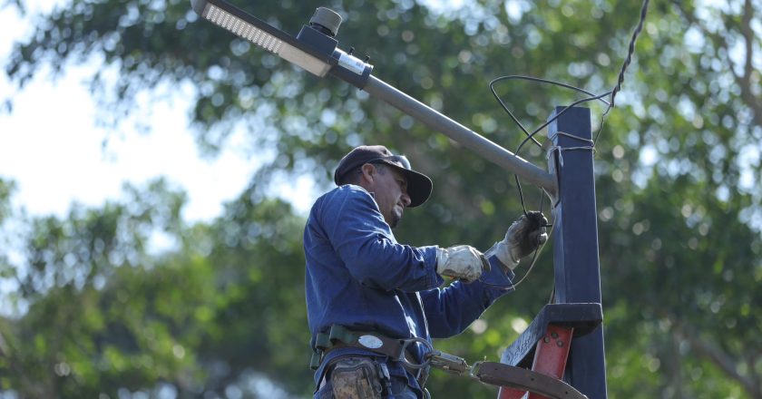 Gobierno de Tepic refuerza la iluminación en el camino a El Pichón para garantizar recorridos seguros