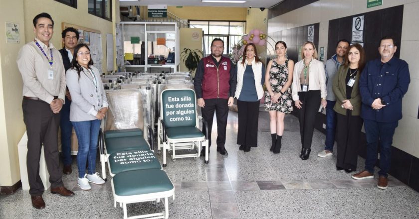 IMSS Nayarit entrega sillas cama en el HGZ No. 1