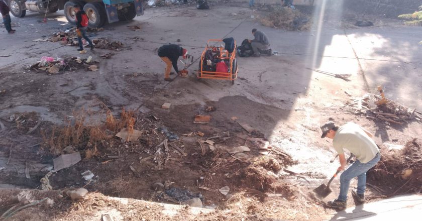 LIMPIAN ARROYO EL INDIO EN XALISCO