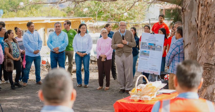Tras 30 años, inicia rehabilitación integral de telesecundaria en Jala