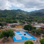 REHABILITAN CANCHA DE USOS MÚLTIPLES EN EL CAPOMO