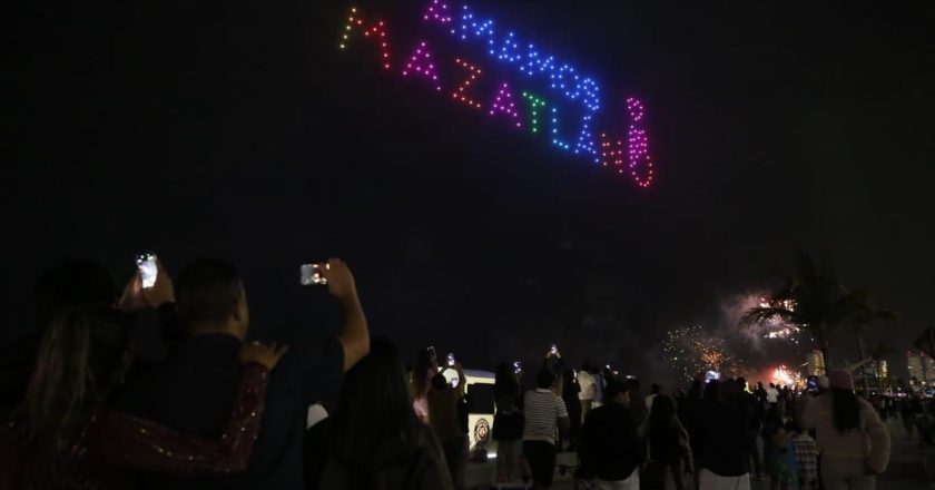 Más de 40 mil personas dan la bienvenida al 2026 en el malecón de Mazatlán