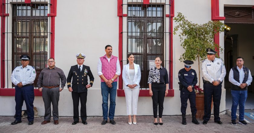HONORES A LA BANDERA POR LA CONSTITUCIÓN