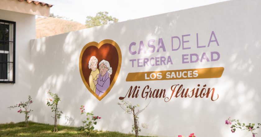 NUEVA CASA CLUB EN LOS SAUCES