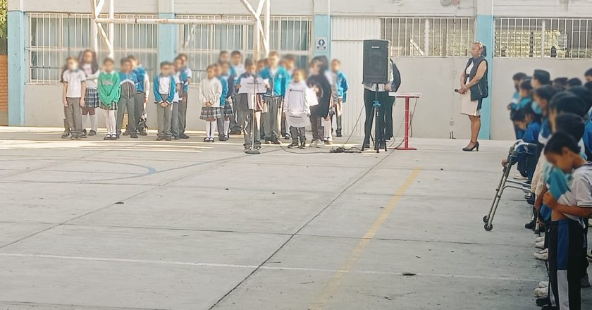 ¡LUNES CÍVICO CON ORGULLO Y PARTICIPACIÓN EN TEPIC!