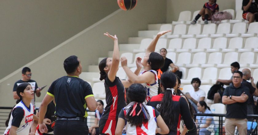 Se realiza Estatal de Básquetbol