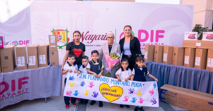Beatriz Estrada continúa impulsando la educación en Nayarit