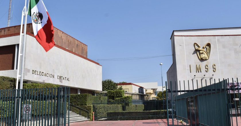 IMSS NAYARIT CONMEMORA EL DÍA DE LA BANDERA