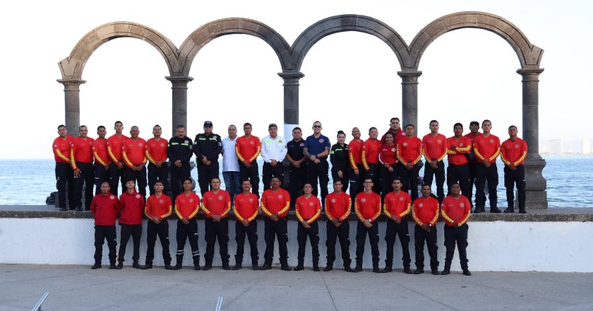 RECONOCEN LABOR DE GUARDAVIDAS EN SU DÍA