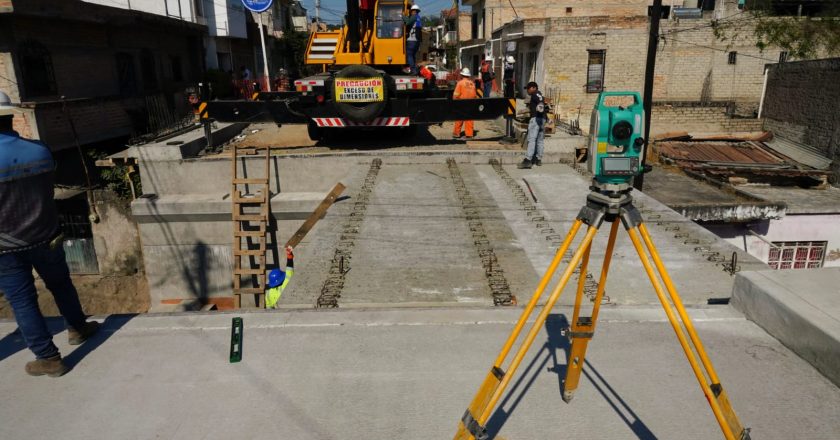 AVANZA CONSTRUCCIÓN DEL PUENTE IGNACIO ZARAGOZA EN TEPIC
