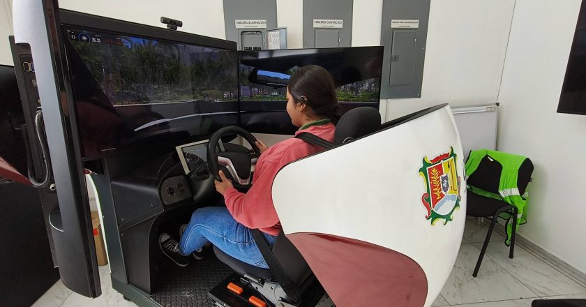 EVALÚAN CONDUCCIÓN CON SIMULADOR DE MANEJO