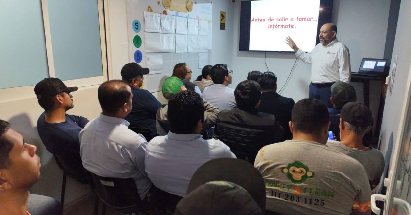 IMPARTEN CURSO DE MANEJO A LA DEFENSIVA