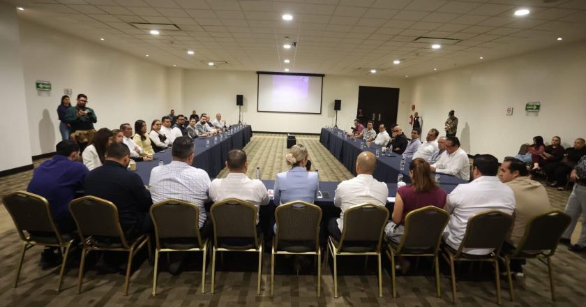 Presidenta Estrella Palacios fortalece coordinación con sector empresarial rumbo a Carnaval 2026