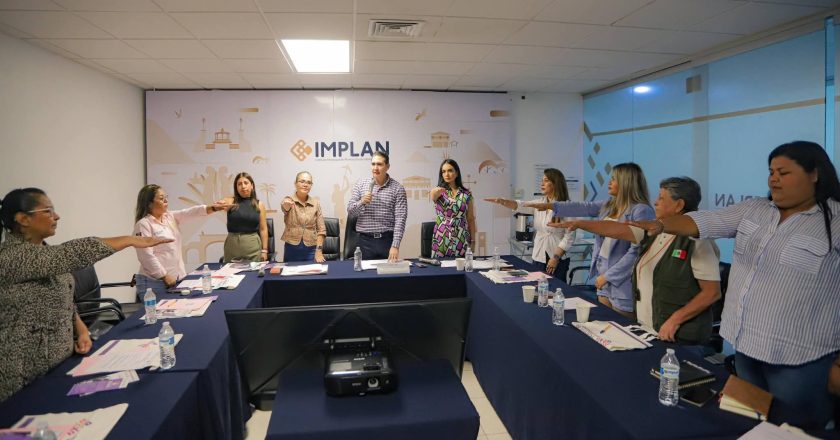 Héctor Santana reafirma su apoyo a las mujeres con la instalación del Consejo Asesor del Instituto Municipal de la Mujer