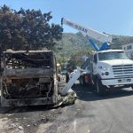 Avanzan maniobras para retirar vehículos pesados en distintas vialidades