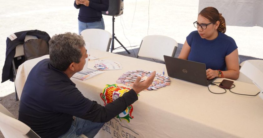 Asiste FGEN a jornada interinstitucional Latiendo en Tu Colonia en Puerta de la Laguna, Tepic.