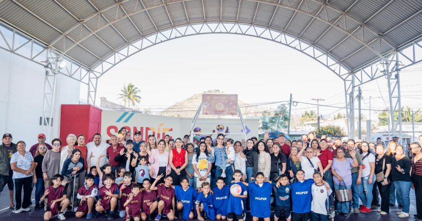 Una cancha más rehabilitada en Tepic para el disfrute de las familias.