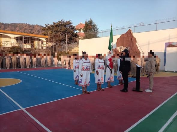 Fomenta SSPC valores cívicos en Centros de Reinserción con Honores a la Bandera
