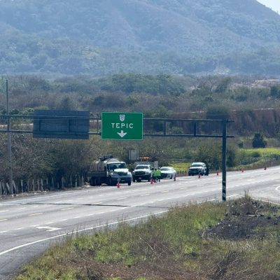 Atiende SSPC reporte por derrame de sustancia química en la carretera Tepic – Mazatlán