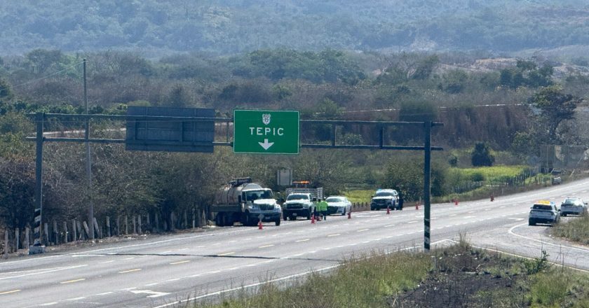 Atiende SSPC reporte por derrame de sustancia química en la carretera Tepic – Mazatlán