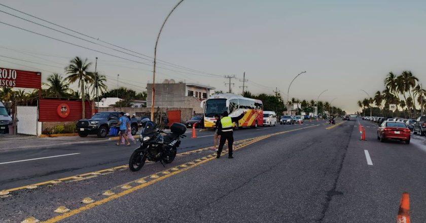 OPERATIVO VIAL EN BOULEVARD MATANCHEN POR COMPETENCIA “AGUAS ABIERTAS”