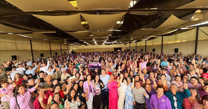 RESPALDAN EN IXTLÁN A HÉCTOR SANTANA MÁS DE 3 MIL MUJERES