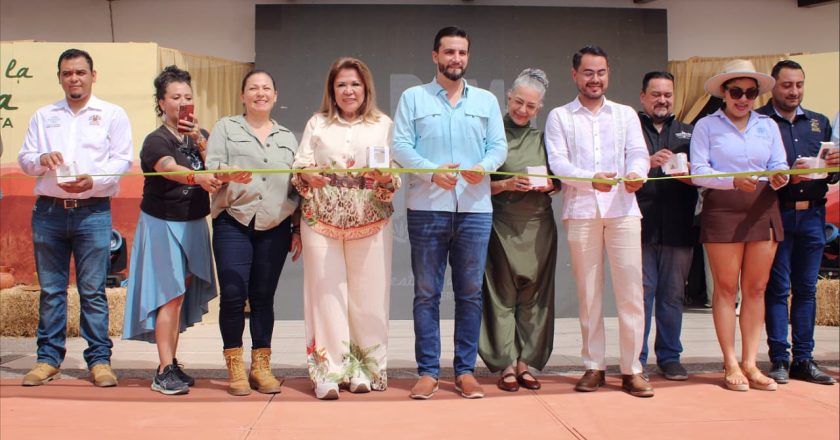Inaugura Munguía Festival de la Raicilla “Dama Juana” en Puerto Vallarta