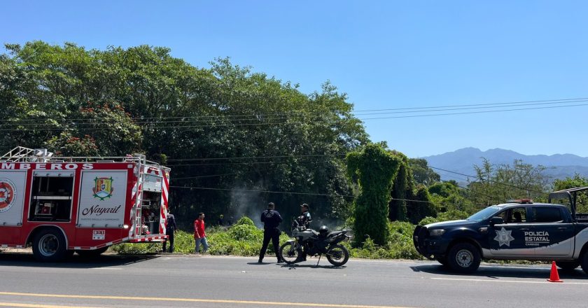 BOMBEROS SOFOCAN INCENDIO EN RINCÓN DE GUAYABITOS Y EVITAN AFECTACIONES MAYORES