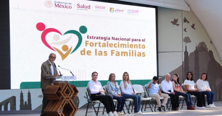 CELEBRAN EL DÍA DE LA FAMILIA CON ACTIVACIÓN Y DEPORTE