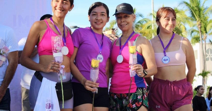 🏃♀️💜 Más de 400 Personas Corren en Puerto Vallarta por la Igualdad en el 8M