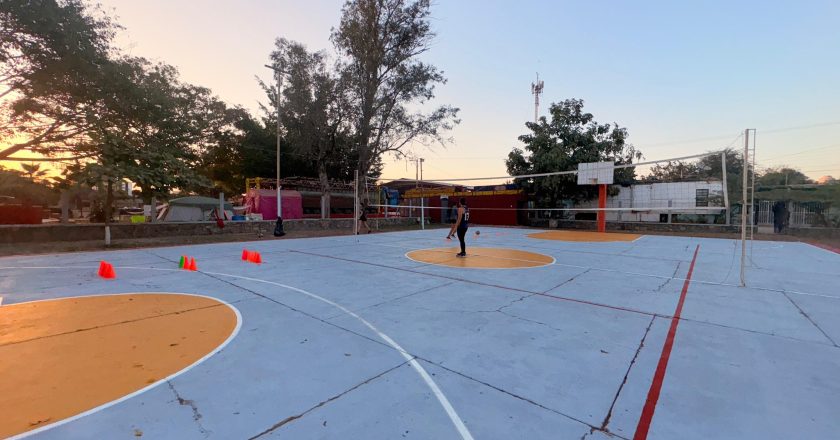 Rehabilitan Cancha en Celso Hernández para Impulsar el Deporte en Compostela