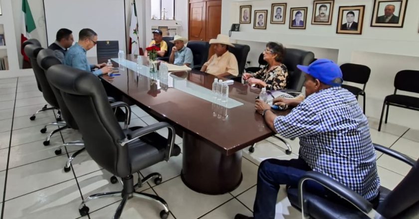 Atienden subFiscal y Director de Investigación Ministerial denuncia de ejidatarios de El Rincón.