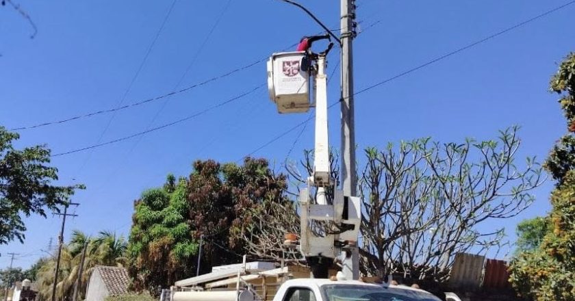 “ILUMINANDO ACAPONETA” LLEGA A EL ZAPOTE CON MEJORAS EN ALUMBRADO