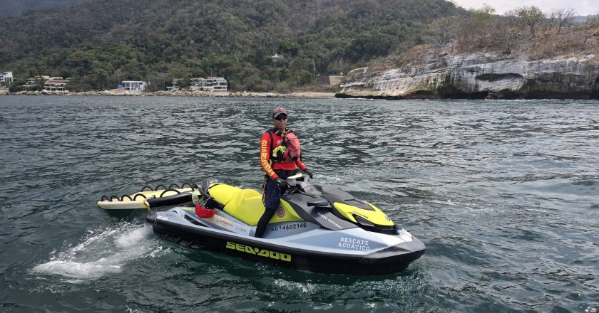 SEGURIDAD EN PLAYAS: SALVAVIDAS REFUERZAN VIGILANCIA EN SEMANA SANTA Y PASCUA