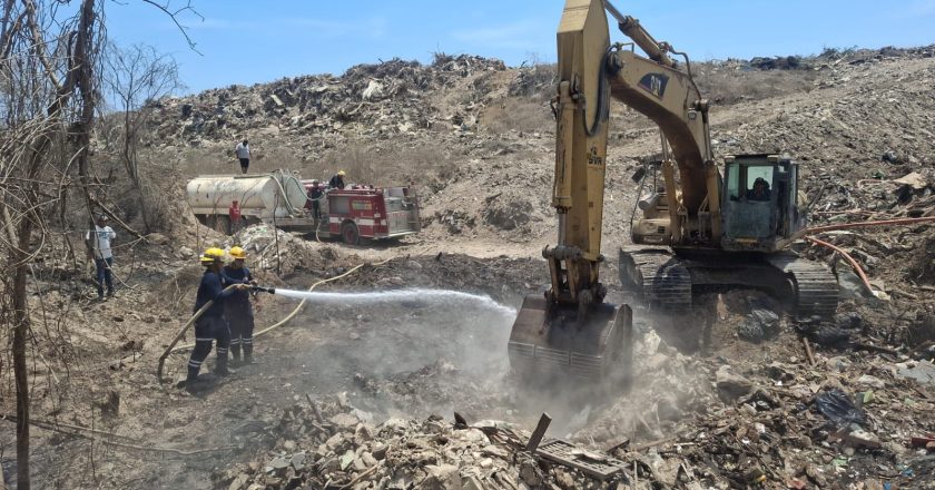 INCENDIO CONTROLADO EN RELLENO SANITARIO EL BREÑO