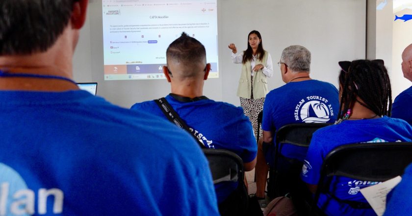 MÁS DE 60 EMPRENDEDORES IMPULSAN EL BAZAR “SABE A Mazatlán” EN PARQUE CENTRAL