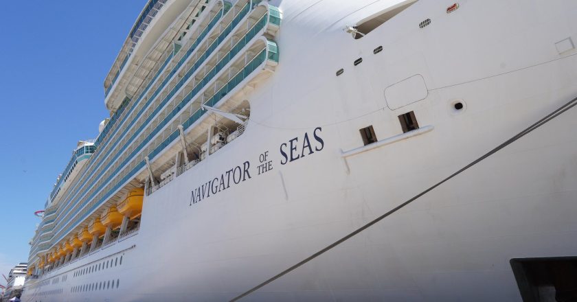 MAZATLÁN REGISTRA NUEVA JORNADA TURÍSTICA CON NAVIGATOR OF THE SEAS Y ZAANDAM