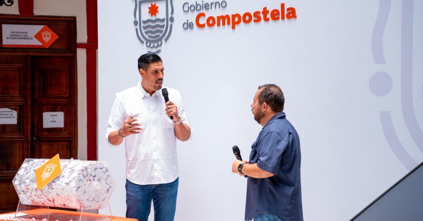 ¡RECONOCEN A CONTRIBUYENTES CUMPLIDOS CON GRAN RIFA EN COMPOSTELA!