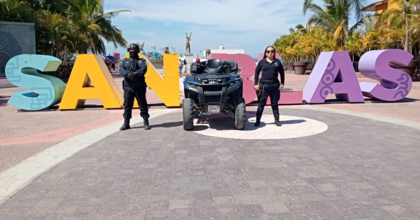 Gobierno del Estado mantiene atención a vacacionistas con módulos de auxilio en zonas turísticas