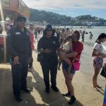 Localiza Policía Estatal Turística a menor extraviada en playa de Guayabitos