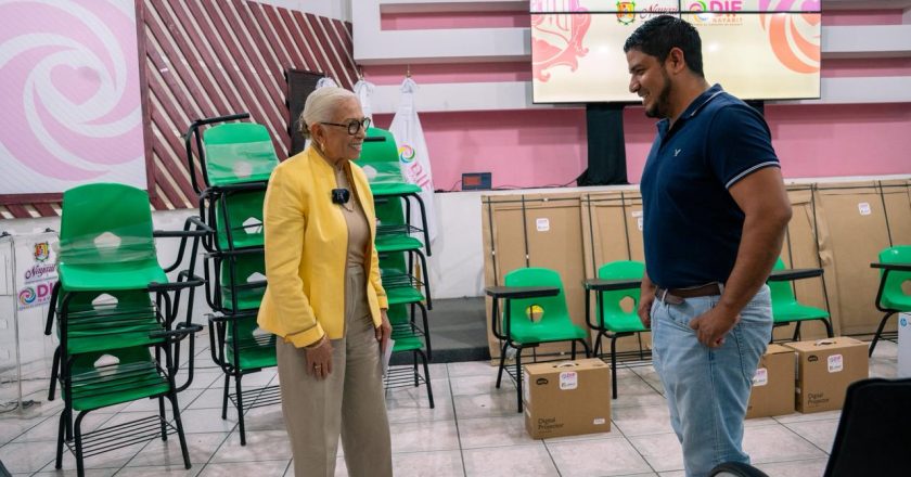 DIF Nayarit fortalece la educación en San Luis de Lozada