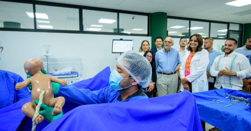Miguel Ángel Navarro fortalece la educación superior con nuevo complejo en la UTBB