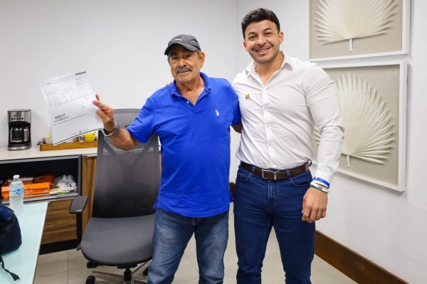 Israel Santillán reafirma su compromiso con la economía de las familias